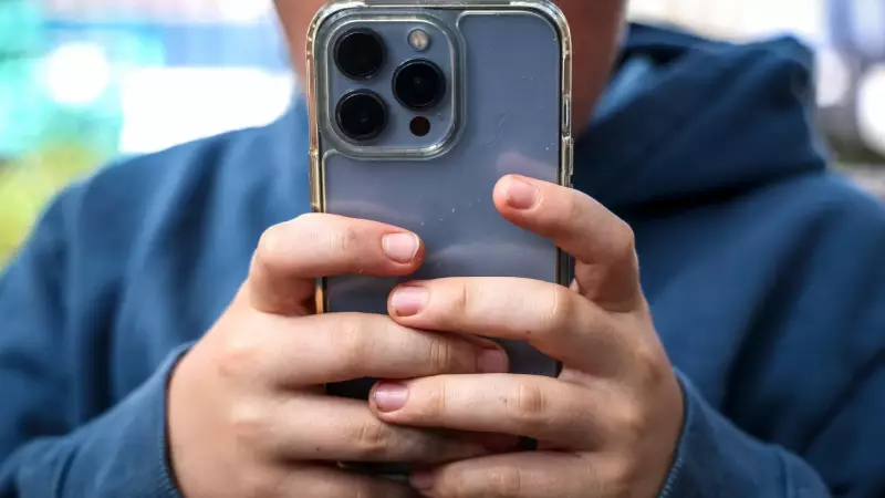 Austrália proíbe redes sociais para menores de 16 anos a partir de 10/12/2025