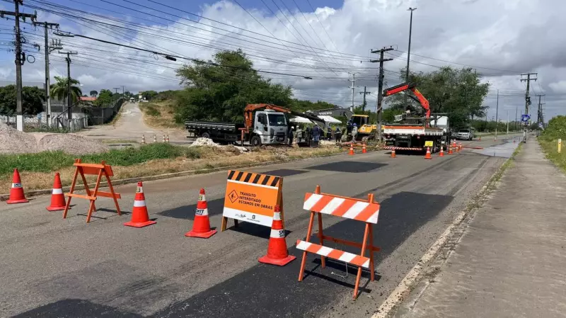 Avenida bloqueada em Aracaju para reparo afeta 26 bairros