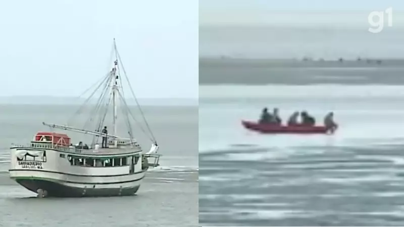 Barco encalha na maré baixa em São Luís e passageiros usam canoa para resgate