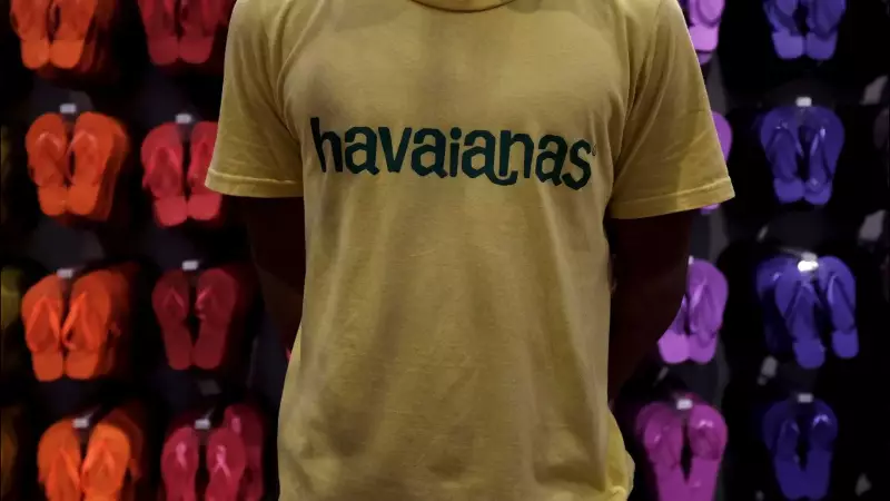 Boicote à Havaianas não afeta vendas em SP; lojas cheias no Natal