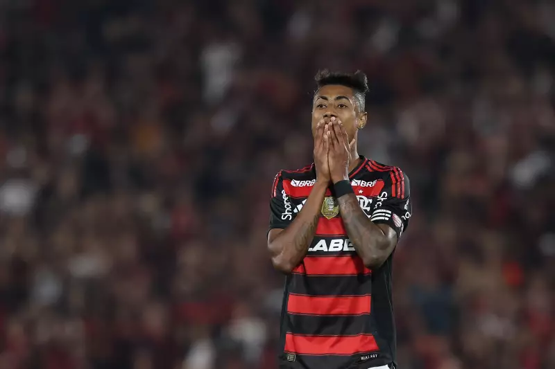 Bruno Henrique vira réu por estelionato um dia após título do Flamengo