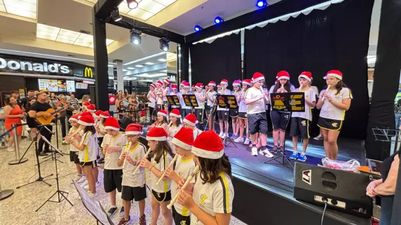 Cantatas de Natal iluminam o Pátio Limeira Shopping com programação especial