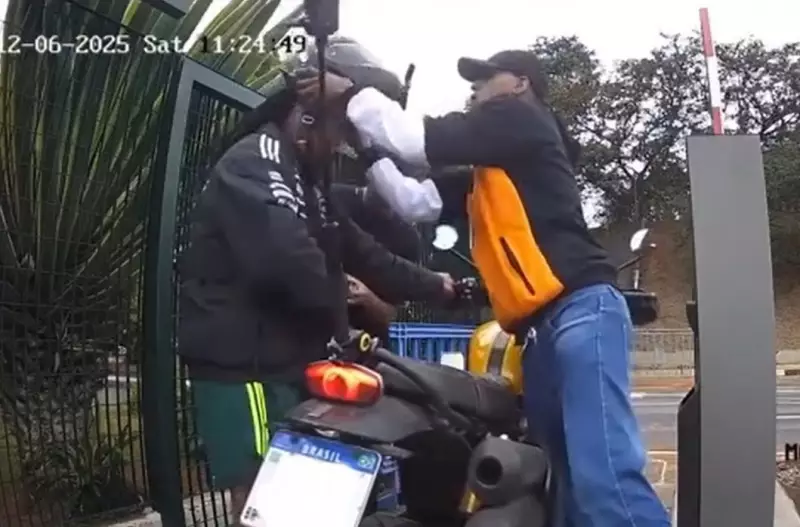 Cantor Rael tem moto roubada em 30 segundos na saída do Parque Villa-Lobos