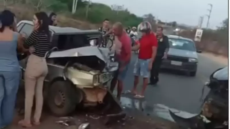 Casal de idosos morre em acidente na PE-95; motorista preso por embriaguez