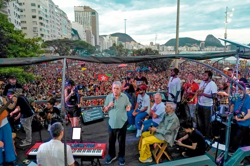 Celebridades em 2025: Chico, Caetano, Anitta e mais em protestos políticos