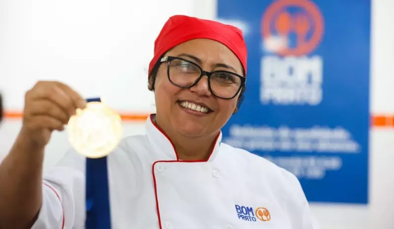 Chef do Bom Prato Campinas vence 1º concurso Chef em Ação com costelinha de goiabada
