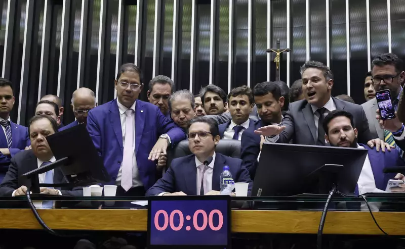 Câmara dos Deputados supera R$ 6,5 bilhões em gastos em 2025