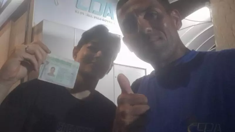 Coletor da Emdurb devolve R$ 600 achados em carteira em Bauru