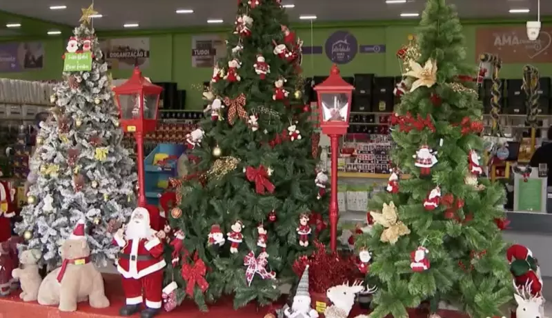 Comércio de Uberlândia amplia horário para compras de Natal e Ano Novo