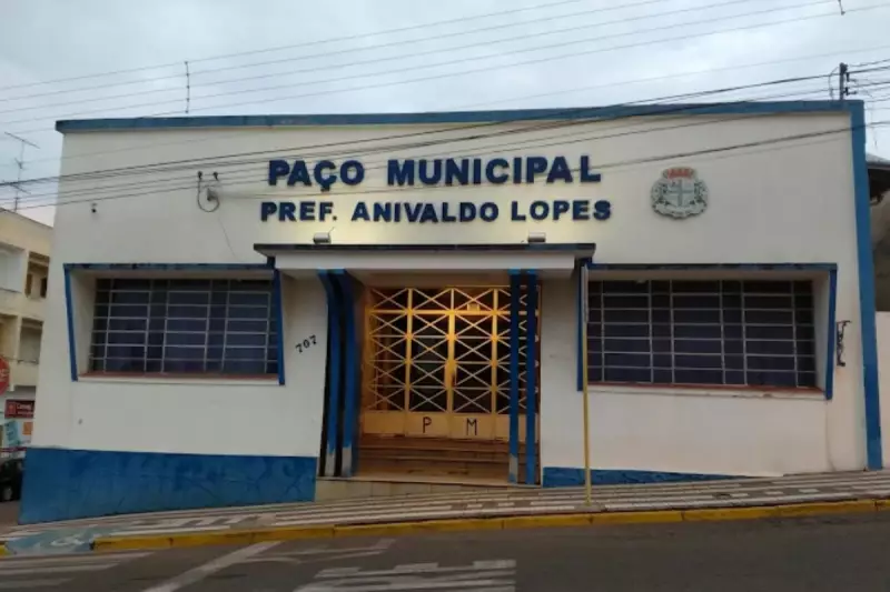 Conchas (SP) abre 18 vagas para professores em processo seletivo