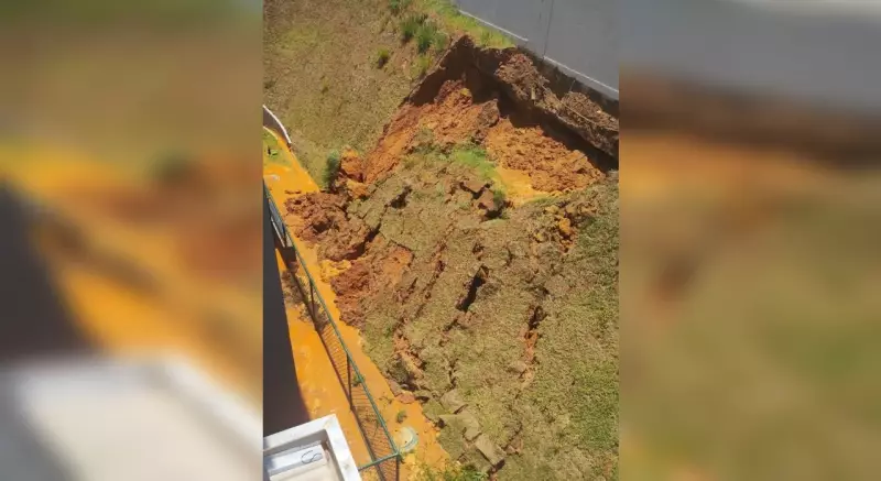 Deslizamento rompe tubulação e inunda apartamentos em Sorocaba