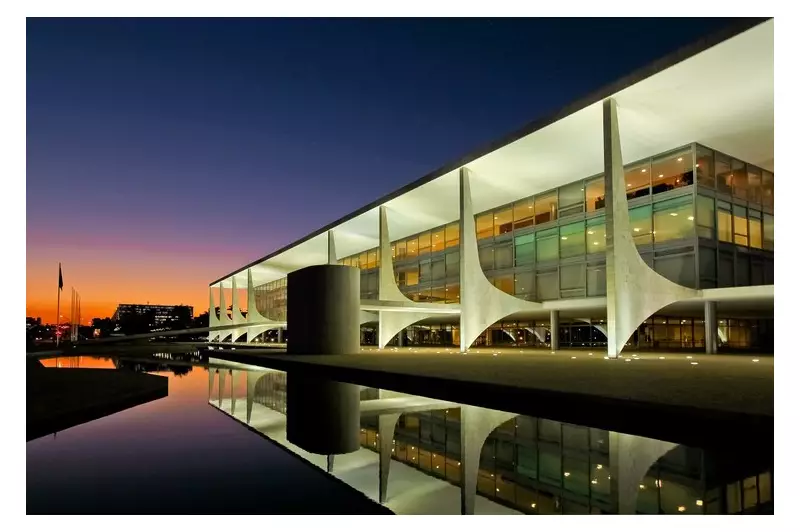 Eleições 2026: Candidatos terão que adotar austeridade fiscal, diz economista