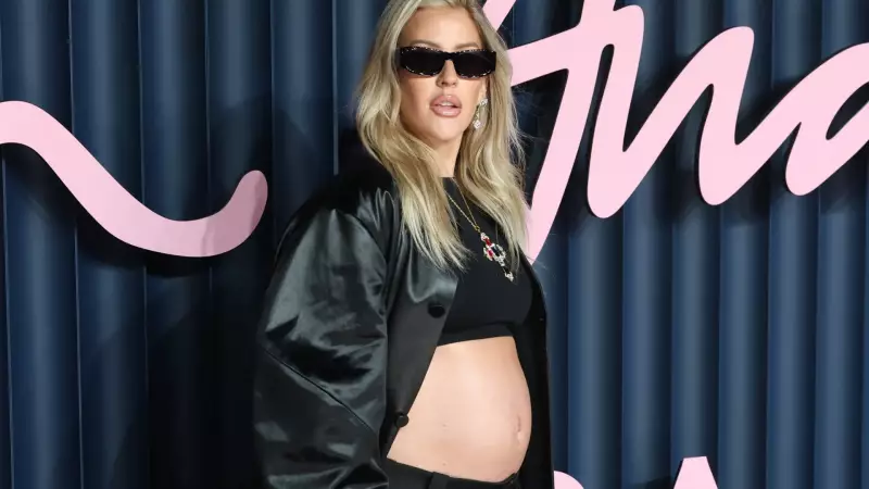 Ellie Goulding grávida do 2º filho: revelação no Fashion Awards 2025