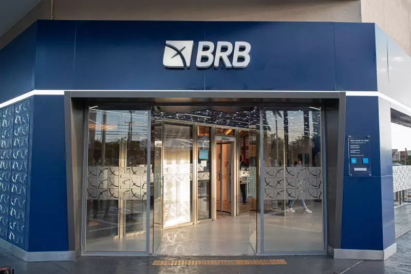 Escândalo BRB-Master reacende debate sobre privatização de bancos públicos