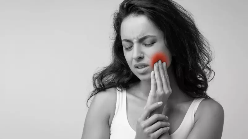 Estalo na mandíbula: quando é normal e quando buscar ajuda?