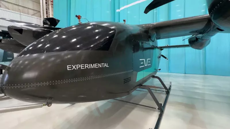 Eve, da Embraer, realiza primeiro voo do carro voador eVTOL em SP
