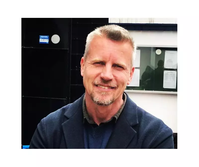 Ex-carcereiro de Lula prepara livro sobre os 580 dias de prisão do presidente