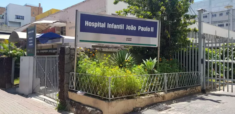 Falha em ar-condicionado força transferência de 3 crianças na UTI pediátrica em BH