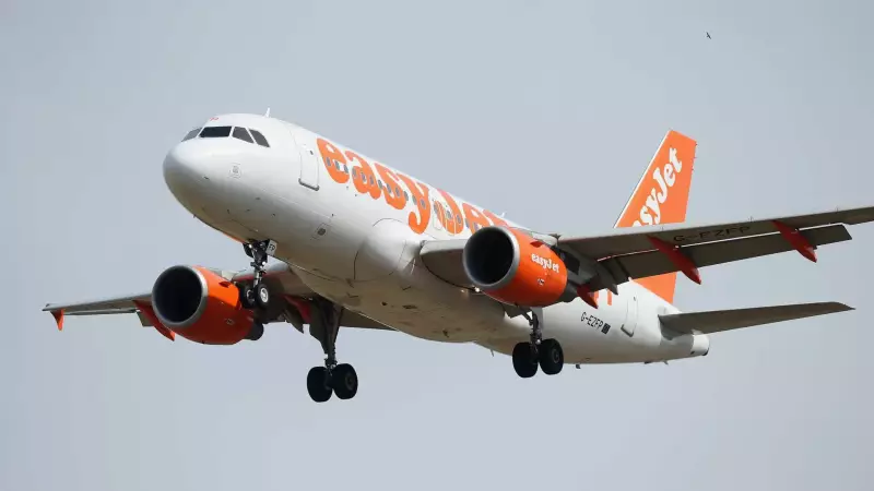 Família embarca com idosa morta em voo da easyJet, segundo passageiros