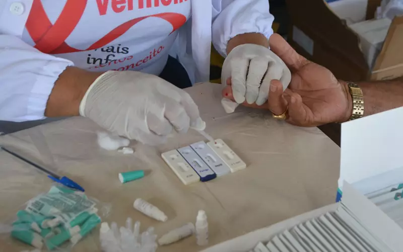 Feira de Santana registra 305 novos casos de HIV em 2023 e intensifica ações no Dezembro Vermelho