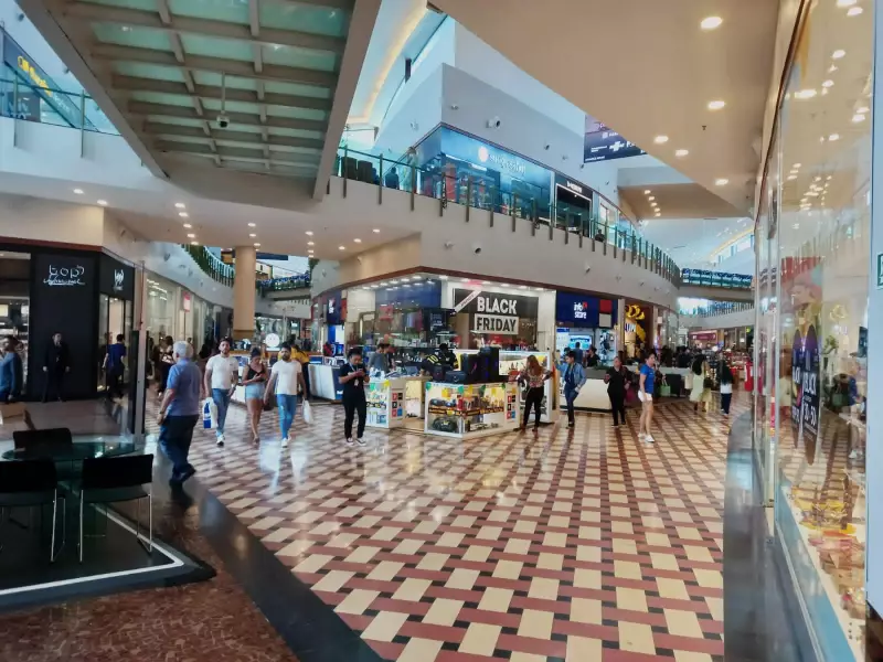 Feriado em Manaus: comércio terá horários especiais na segunda-feira (8)