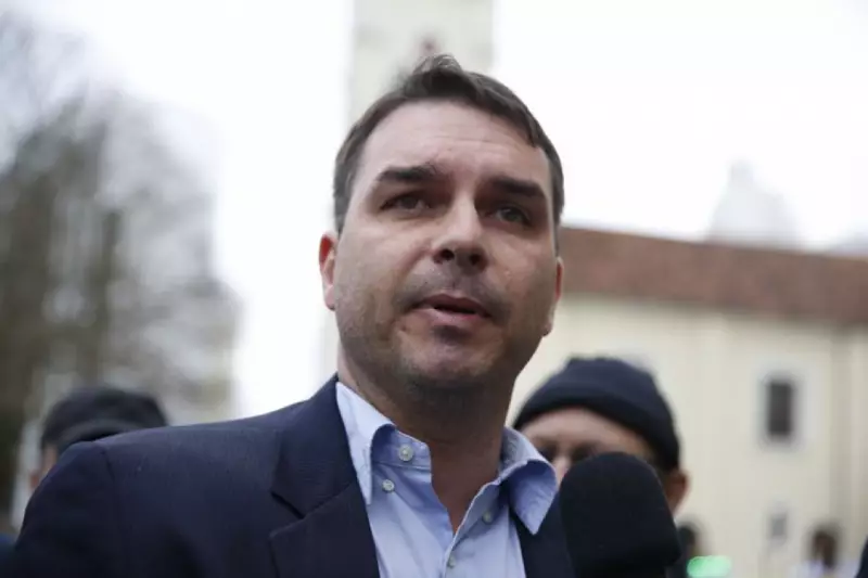 Flávio Bolsonaro é indicado por Bolsonaro para 2026; mercado reage com queda