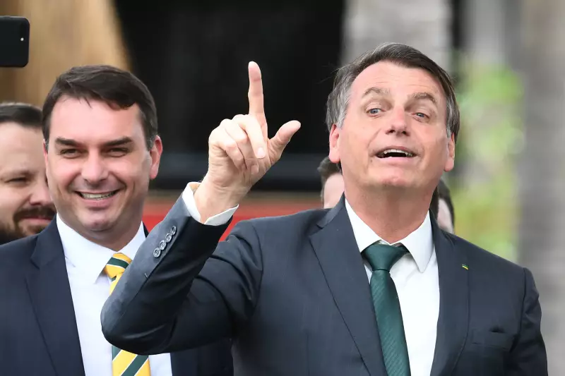 Flávio Bolsonaro: preço para desistir é ver pai 'livre, nas urnas' em 2026