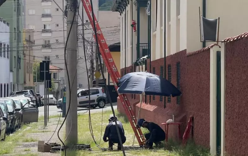 Furto de cabos deixa 5,3 mil casas sem internet em Poços de Caldas por 10 horas