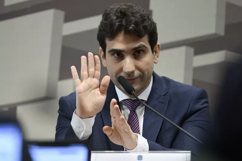 Galípolo defende conservadorismo do BC diante de sinais econômicos paradoxais