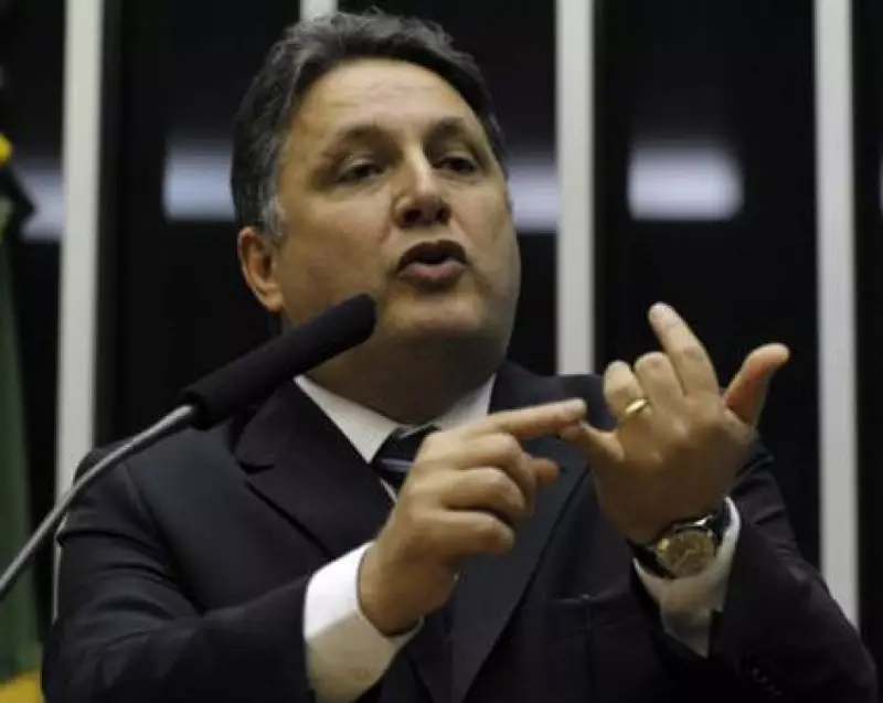 Garotinho e Castro serão afastados após vídeo com ameaças, diz polícia