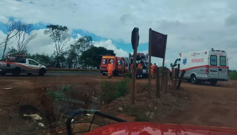 Homem é abandonado ferido na BR-262 em Uberaba e morre no local
