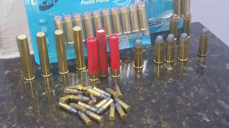 Homem é preso com arsenal de 4 armas após denúncia de tiros em São Carlos