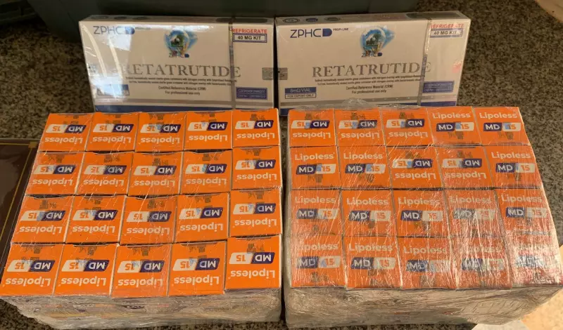 Homem preso com 52 frascos de remédios para emagrecer contrabandeados do Paraguai