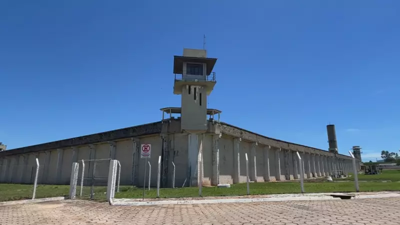 Incêndio em penitenciária de Marília (SP) deixa 8 mortos; detento estava em cela especial