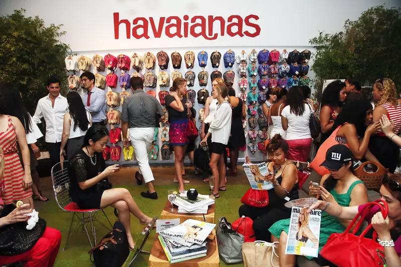 Itaúsa amplia participação na Alpargatas para 15,94% após boicote à Havaianas