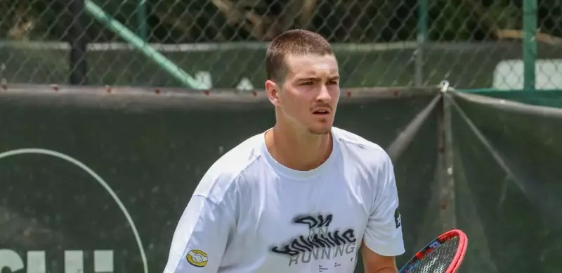 João Fonseca cumpre promessa e raspa cabelo após título do ATP 500 de Basileia