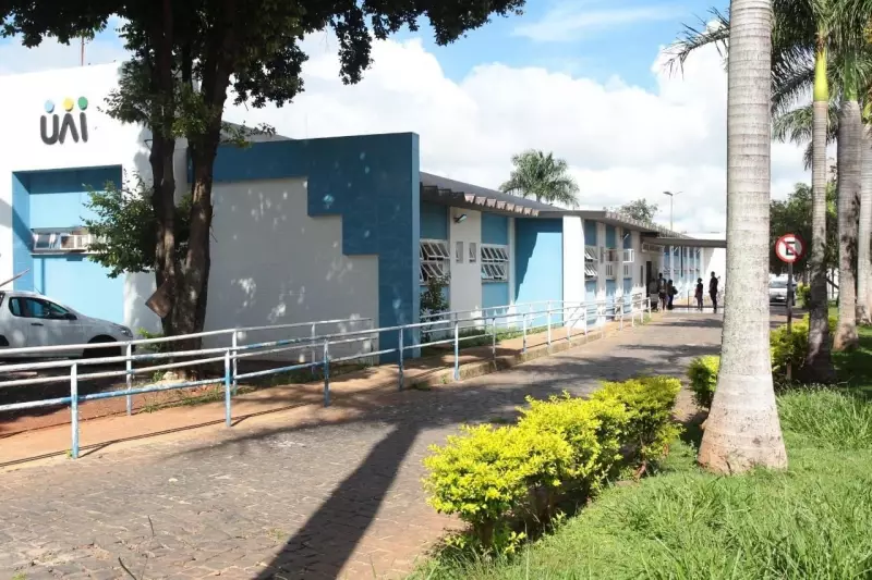 Jovem de 21 anos é baleado após sair de boate em Uberlândia