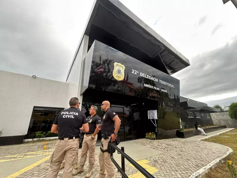Jovem de 26 anos é assassinado a tiros em oficina mecânica em Simões Filho