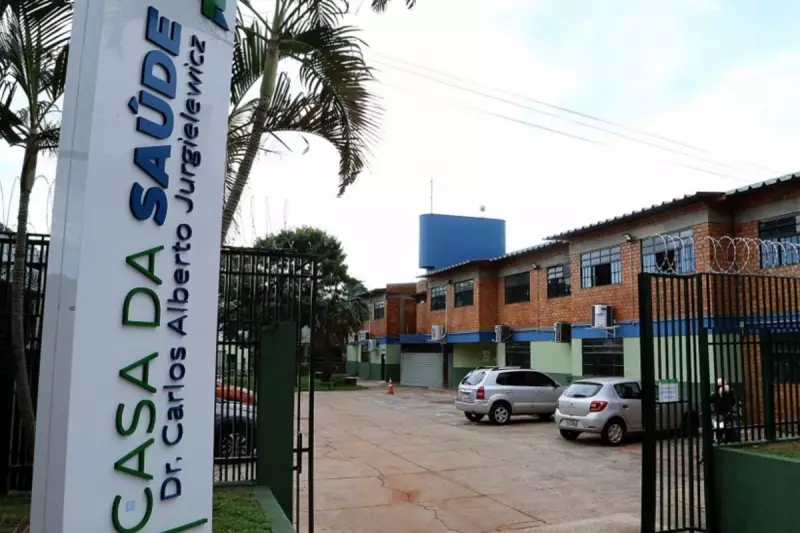 Justiça dá 180 dias para Estado regularizar estoque de remédios da Casa da Saúde