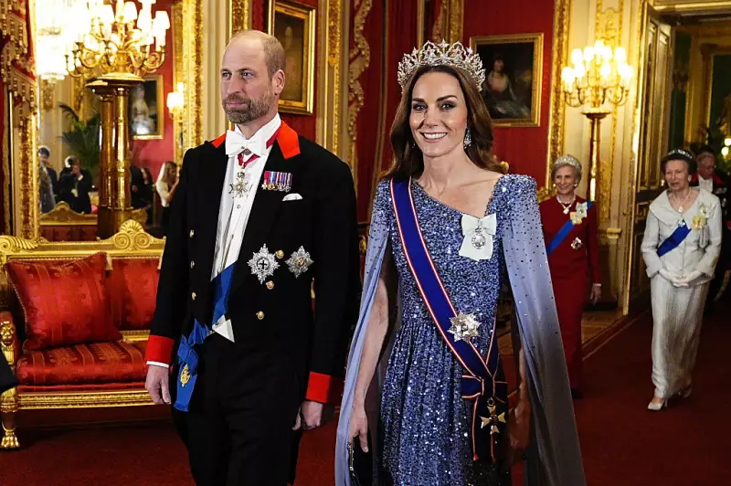 Kate Middleton usa azul e tiara rara em 2025: símbolo de força e moda
