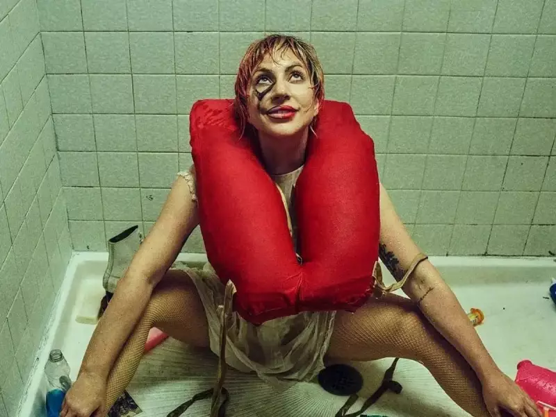 Lady Gaga anuncia filme-concerto de 'Harlequin' para véspera de Natal