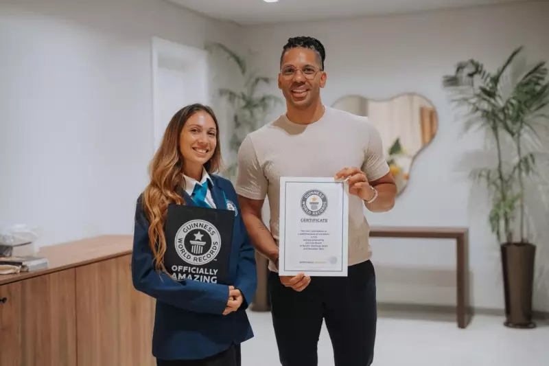 Livro com 576 autores liderado por Joel Jota bate recorde mundial do Guinness