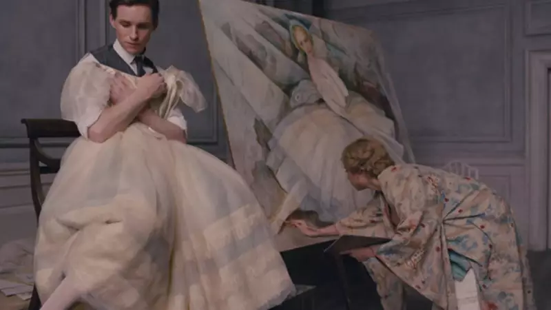 Livro 'Tempos de Exceção' usa a moda como lente filosófica para entender o contemporâneo