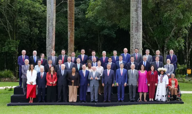 Lula define 2026 como 'ano da verdade' e pede narrativa clara ao governo