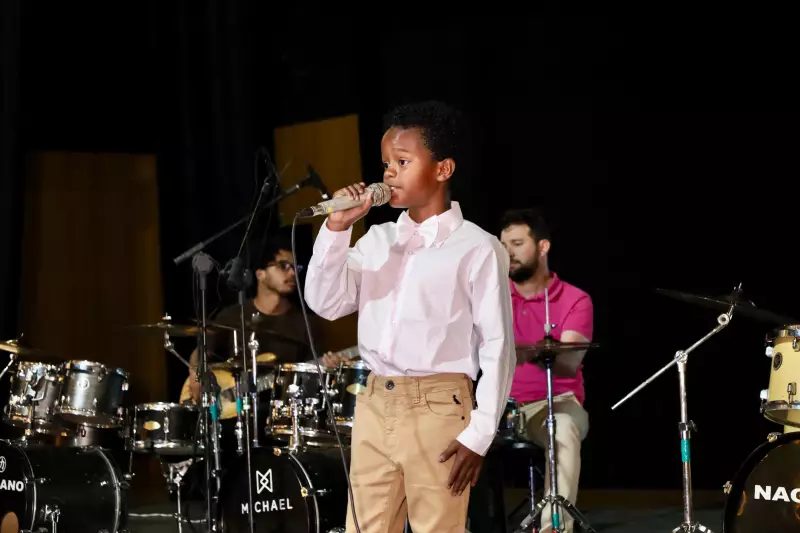 Menino de 11 anos de Marabá viraliza com 'Oh Happy Day' e encanta o Brasil