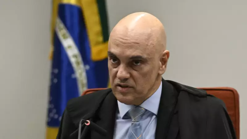 Moraes autoriza internação e cirurgia de Bolsonaro no Natal com segurança da PF