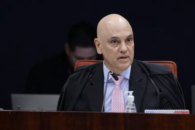 Moraes define regras para prisão de Bolsonaro: visitas de Michelle e cartas