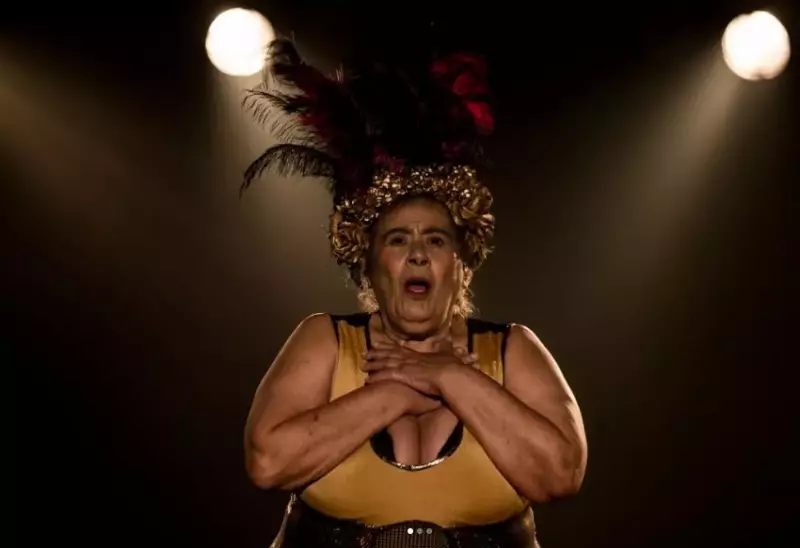 Morre aos 84 anos Teuda Bara, fundadora do Grupo Galpão