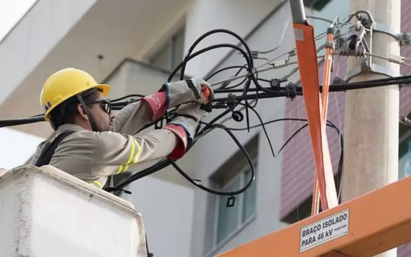 MP processa Cemig por 15 anos de apagões em Nova Resende, MG