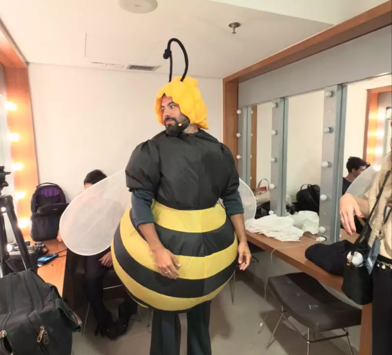 Namorado de Sandy vira abelha em congresso para falar de epigenética